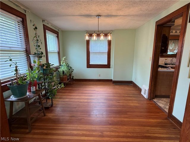1557 D Street, Lorain, OH 44052