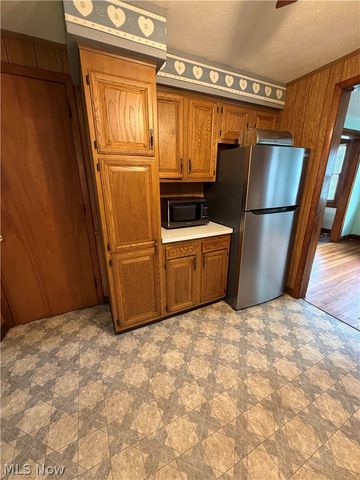 1557 D Street, Lorain, OH 44052