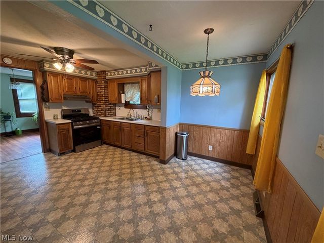1557 D Street, Lorain, OH 44052