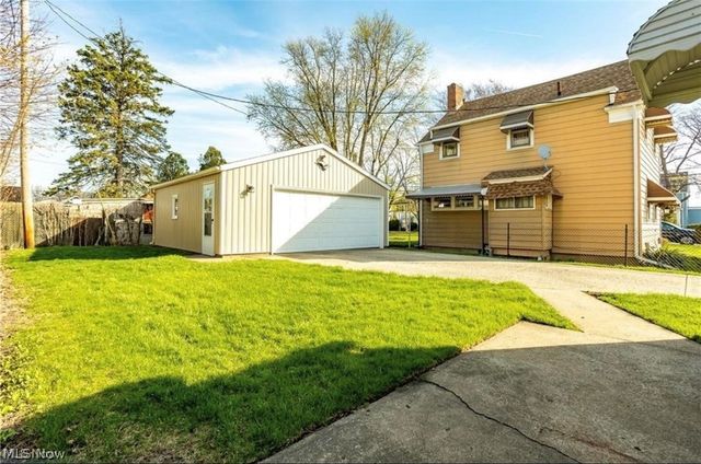 1557 D Street, Lorain, OH 44052