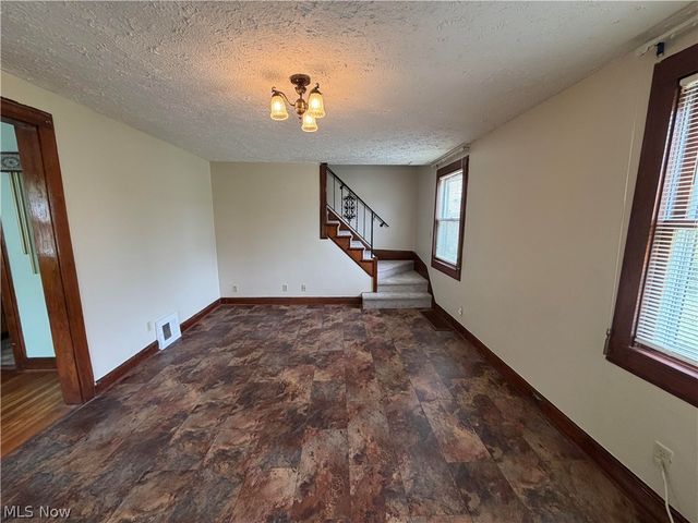 1557 D Street, Lorain, OH 44052