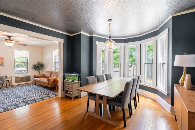 8 Lowell St, Billerica, MA 01862