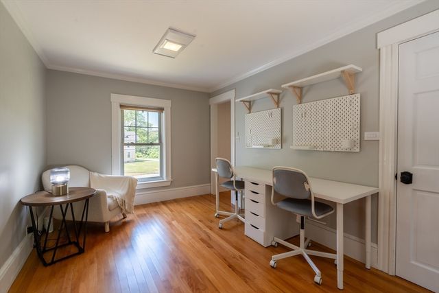 8 Lowell St, Billerica, MA 01862