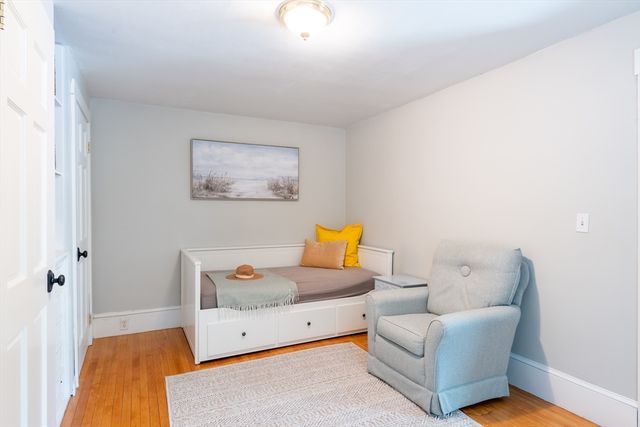 8 Lowell St, Billerica, MA 01862