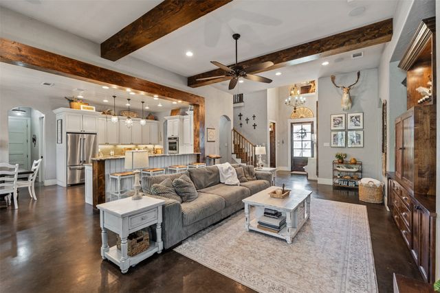 107 Nautical Point, Mabank, TX 75143