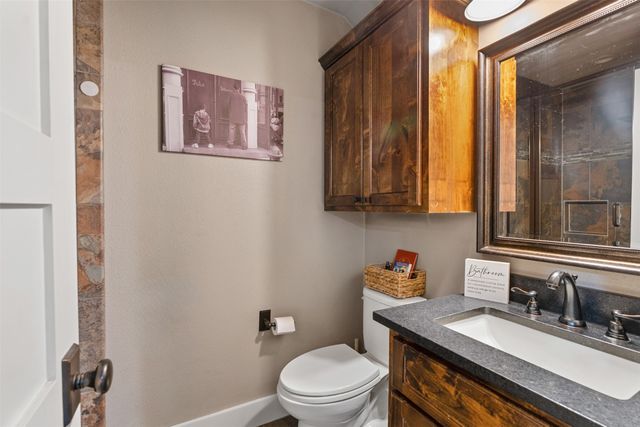 107 Nautical Point, Mabank, TX 75143