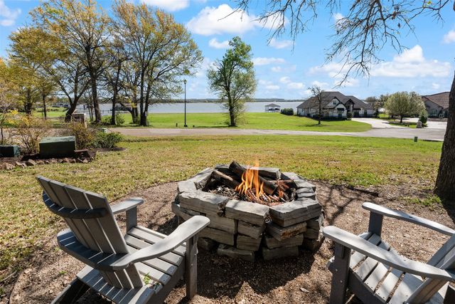 107 Nautical Point, Mabank, TX 75143