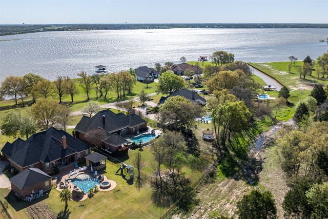 107 Nautical Point, Mabank, TX 75143
