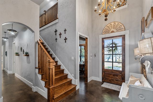 107 Nautical Point, Mabank, TX 75143