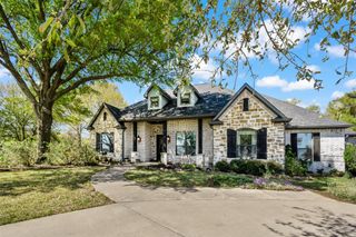 107 Nautical Point, Mabank, TX 75143