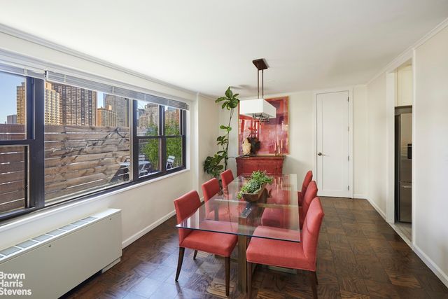 165 W 66th St Apt 15P, New York City, NY 10023