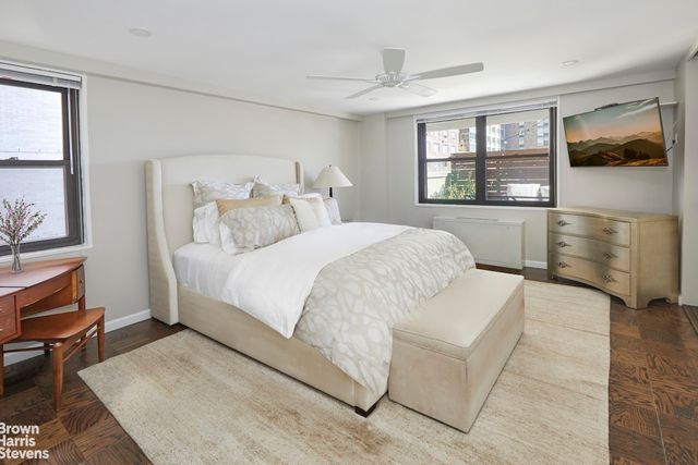 165 W 66th St Apt 15P, New York City, NY 10023