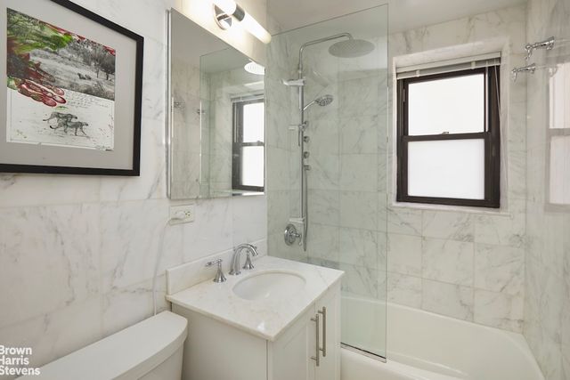 165 W 66th St Apt 15P, New York City, NY 10023