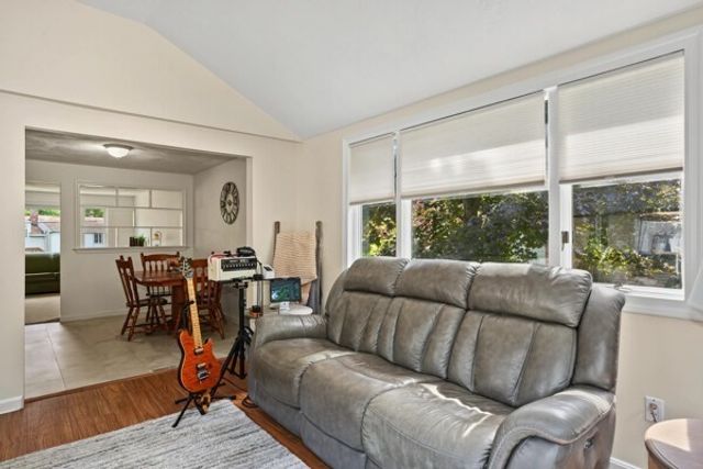 5 William Rd, Billerica, MA 01821