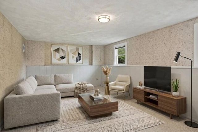 5 William Rd, Billerica, MA 01821