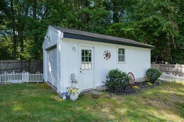 5 William Rd, Billerica, MA 01821