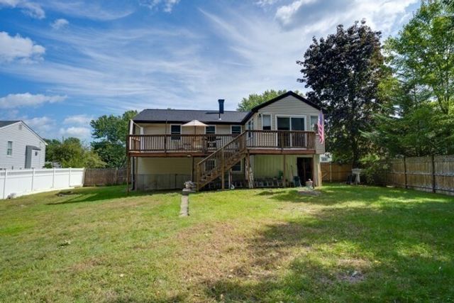 5 William Rd, Billerica, MA 01821