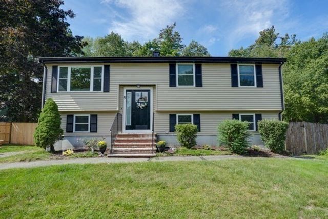 5 William Rd, Billerica, MA 01821