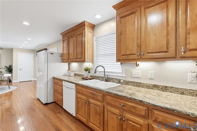 2800 Wilton Ct, Chester, VA 23831