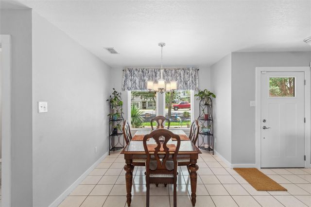 1104 Hilltop DR, San Marcos, TX 78666