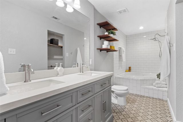 1104 Hilltop DR, San Marcos, TX 78666