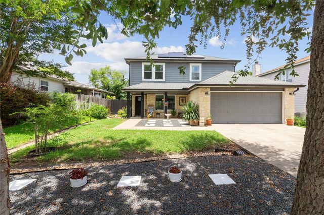 1104 Hilltop DR, San Marcos, TX 78666