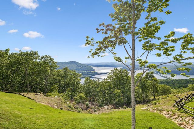 1023 Buck Crossing Dr Drive, Guild, TN 37340