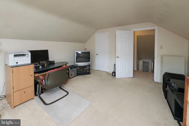 229 GRANDE VALLEY RD, Reading, PA 19606