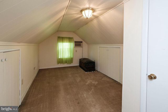 229 GRANDE VALLEY RD, Reading, PA 19606
