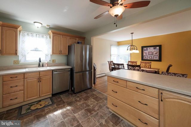 229 GRANDE VALLEY RD, Reading, PA 19606