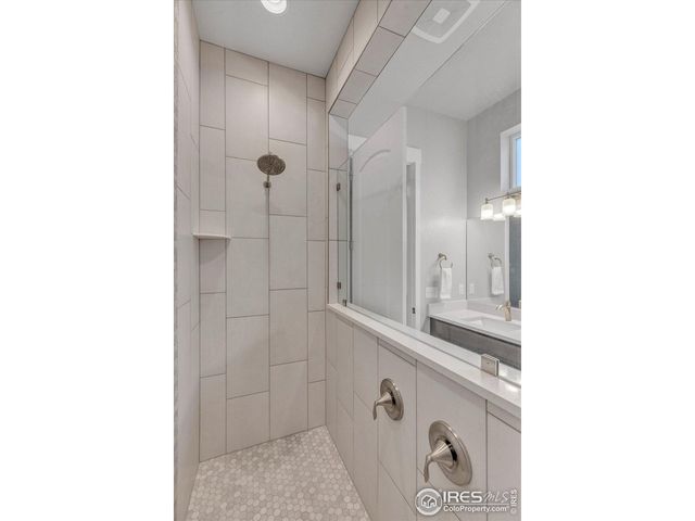 16576 Shoshone St, Broomfield, CO 80023