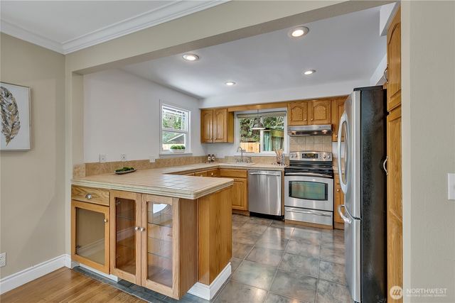 9511 Maple Avenue SW, Lakewood, WA 98499
