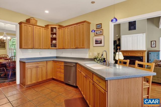946 STONEY CREEK EAST, Nellysford, VA 22958