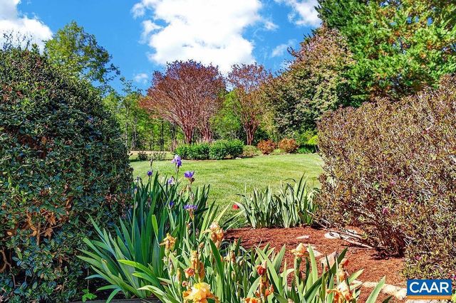 946 STONEY CREEK EAST, Nellysford, VA 22958