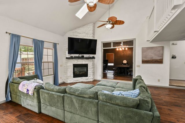 2481 W Chatsworth Court, Springfield, MO 65810