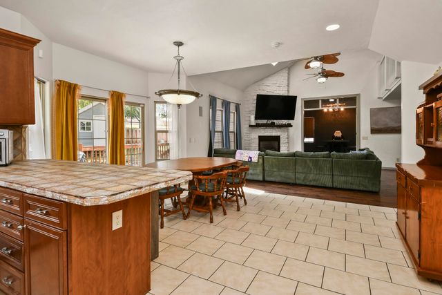 2481 W Chatsworth Court, Springfield, MO 65810
