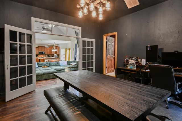 2481 W Chatsworth Court, Springfield, MO 65810