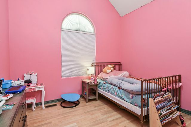 2481 W Chatsworth Court, Springfield, MO 65810