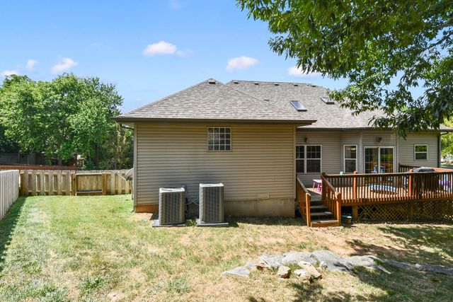 2481 W Chatsworth Court, Springfield, MO 65810