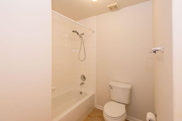 2207 Ames Street, Pearland, TX 77584