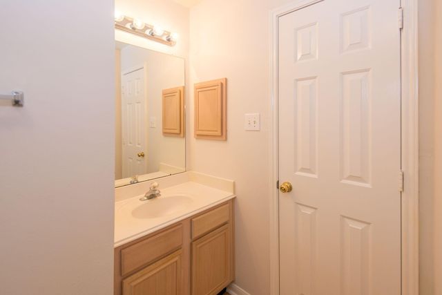 2207 Ames Street, Pearland, TX 77584