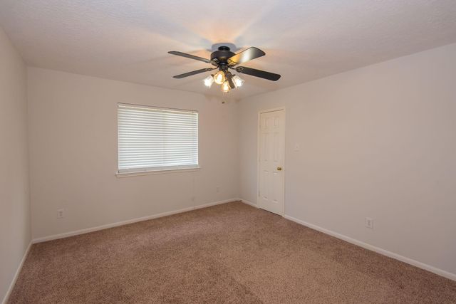 2207 Ames Street, Pearland, TX 77584