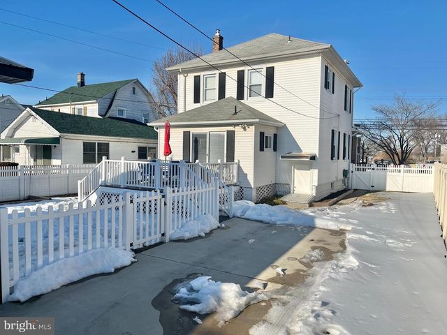 6807 N POINT RD, Sparrows Point, MD 21219