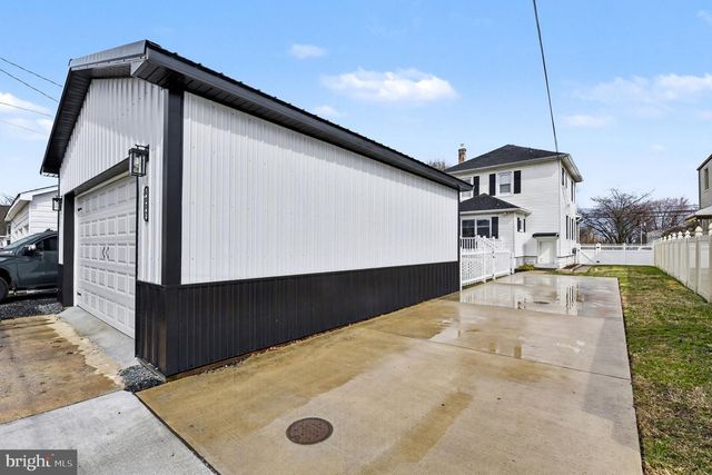 6807 N POINT RD, Sparrows Point, MD 21219