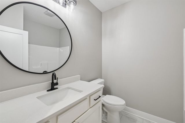 1201 Lakeview Circle NW, Bondurant, IA 50035