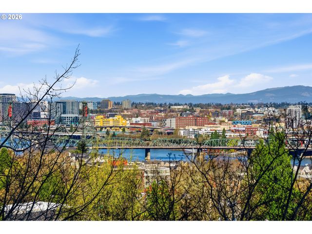 2221 Sw 1ST Ave 724, Portland, OR 97201