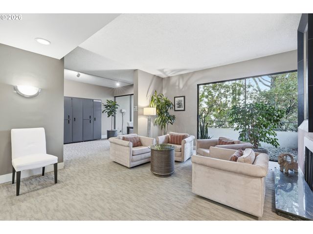 2221 Sw 1ST Ave 724, Portland, OR 97201