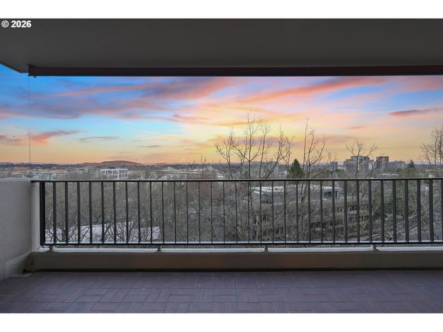 2221 Sw 1ST Ave 724, Portland, OR 97201