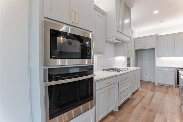 3031 Haylee Drive, Granbury, TX 76048