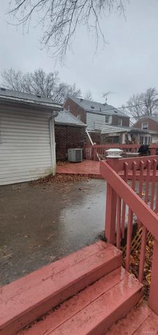 11334 Balfour Road, Detroit, MI 48224